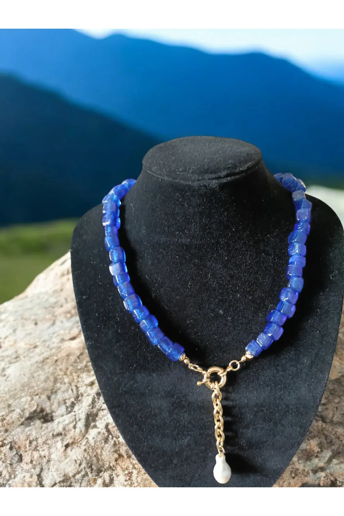 İnci Uçlu Lacivert Cam Boncuk Kolye