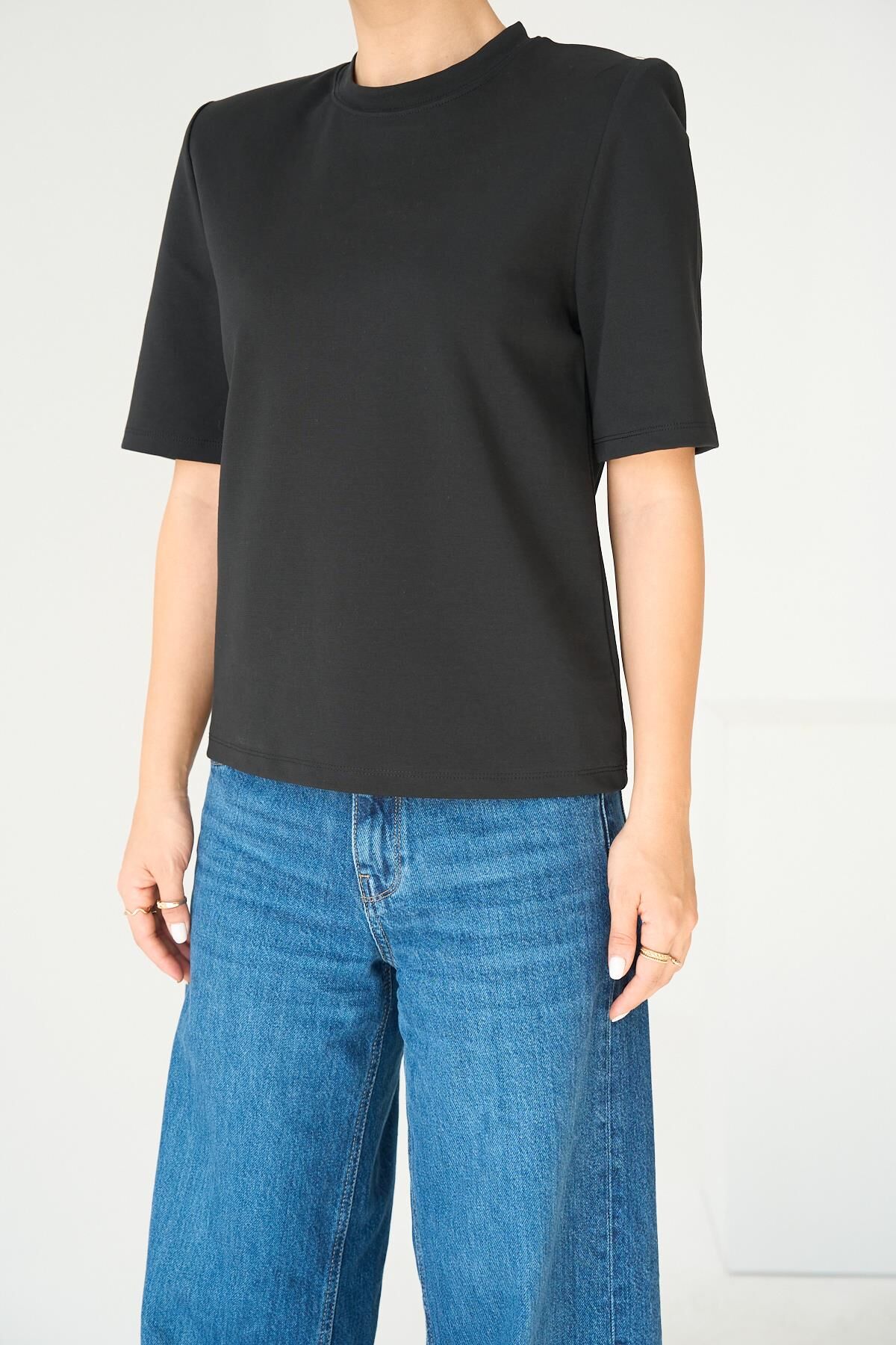 Vatkalı Kısa Kol T-shirt